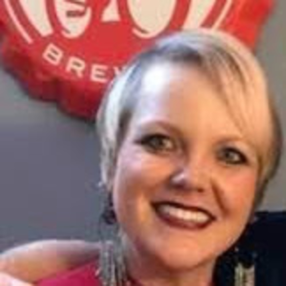 Meet your Posher, Lorie